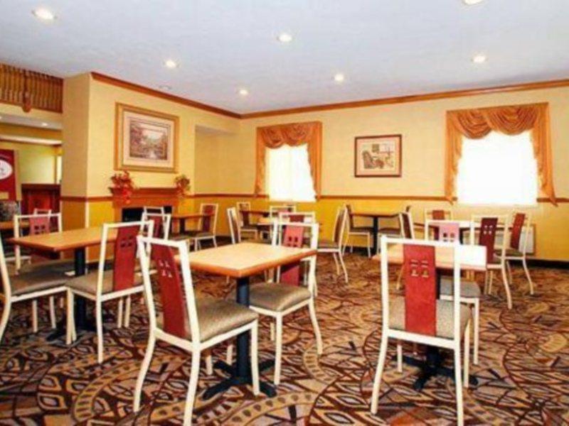 Spark By Hilton Indianapolis Northeast Fishers Restaurant photo